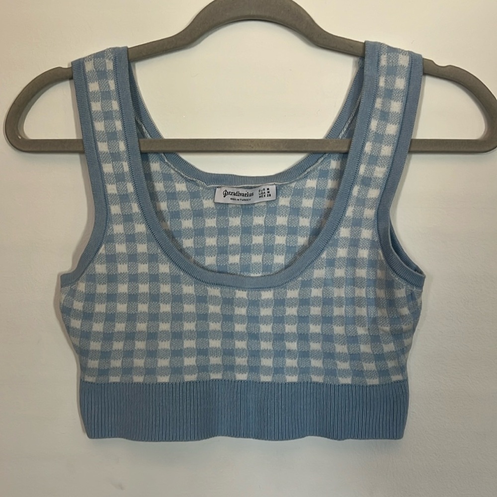 Blue and white top